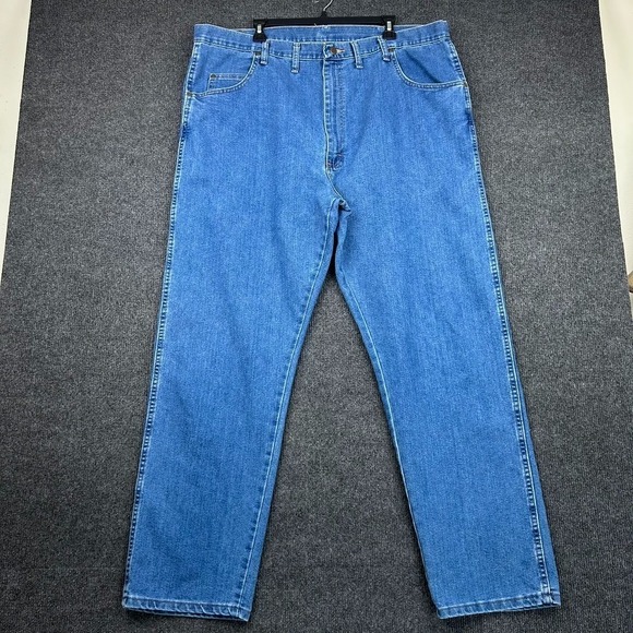 Wrangler Other - Wrangler Rugged Wear Jeans Mens 44x32 Blue Medium Wash Straight Denim Cowboy